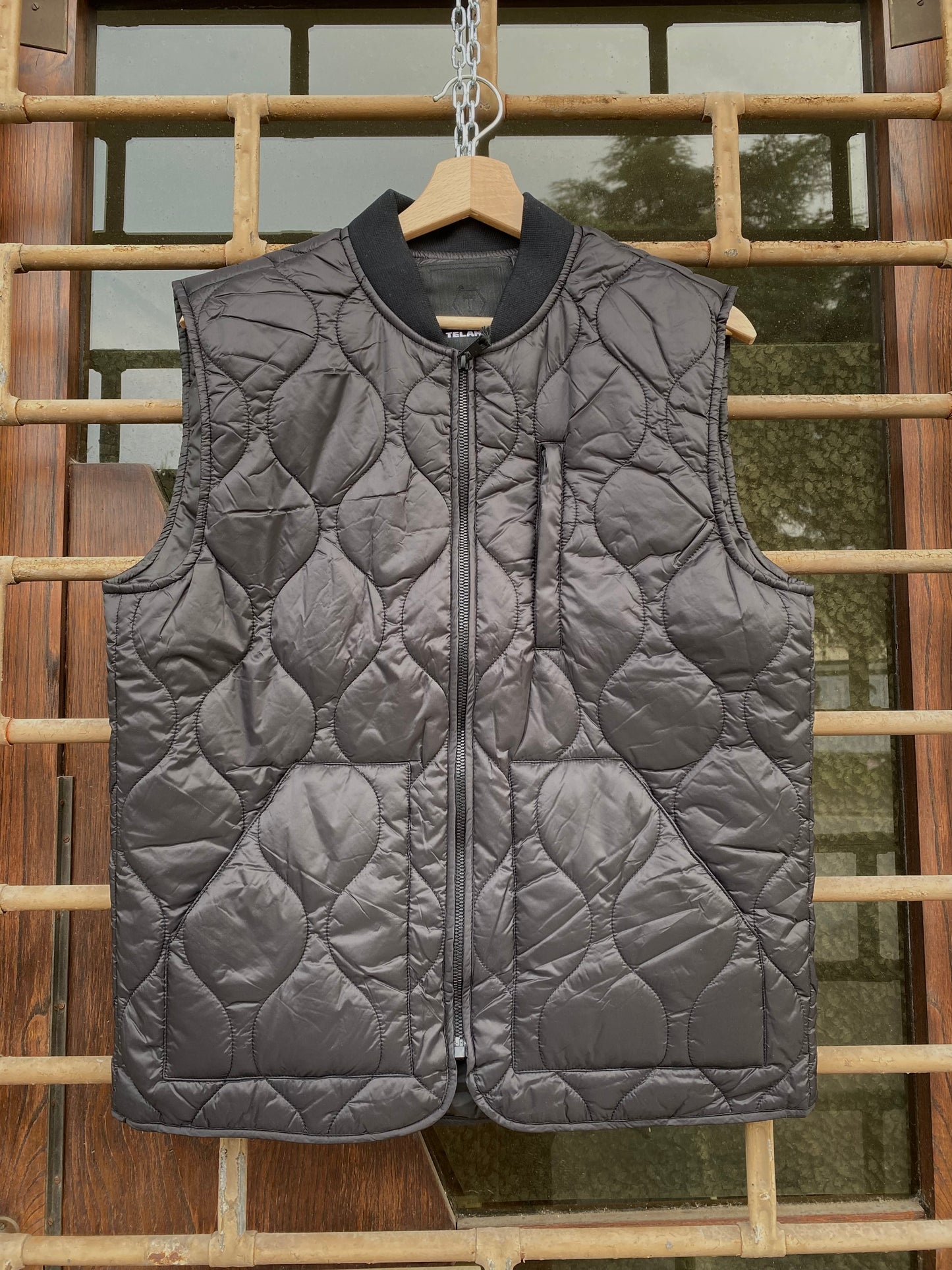 Gilet smanicato Nero Telamira GT052 A/W 25